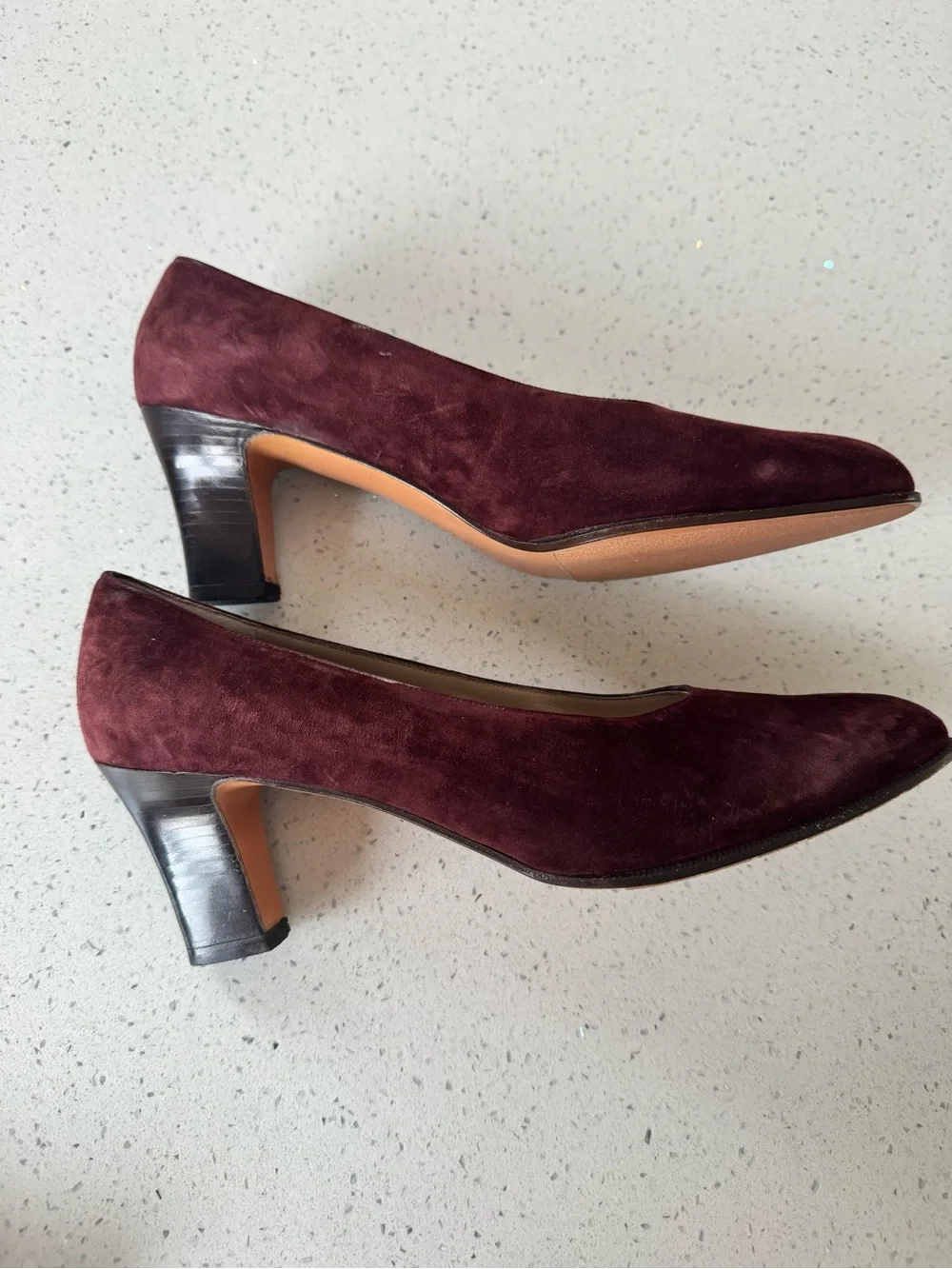Salvatore Ferragamo Women's Burgundy Suede Pumps vintage Size 10AA